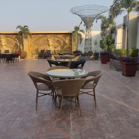 Hotel Casaya Inn Chinhat Εξωτερικό φωτογραφία
