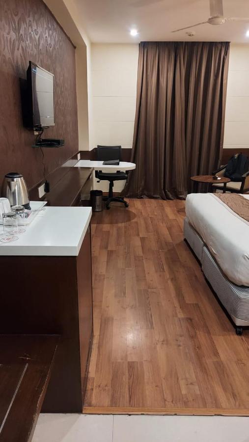 Hotel Casaya Inn Chinhat Εξωτερικό φωτογραφία