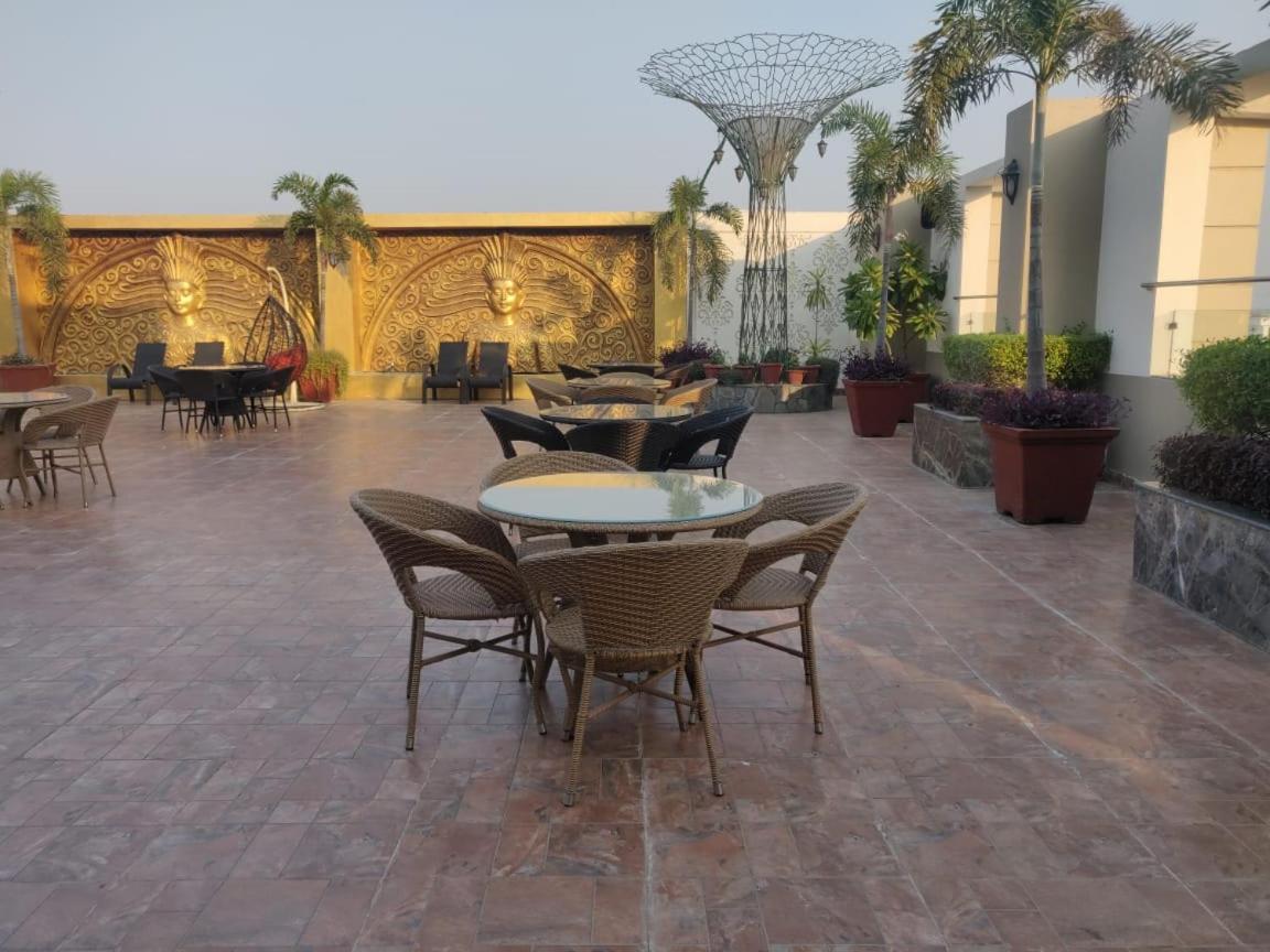 Hotel Casaya Inn Chinhat Εξωτερικό φωτογραφία