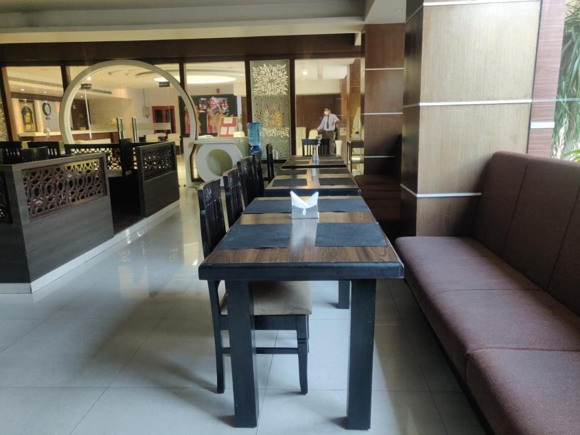 Hotel Casaya Inn Chinhat Εξωτερικό φωτογραφία