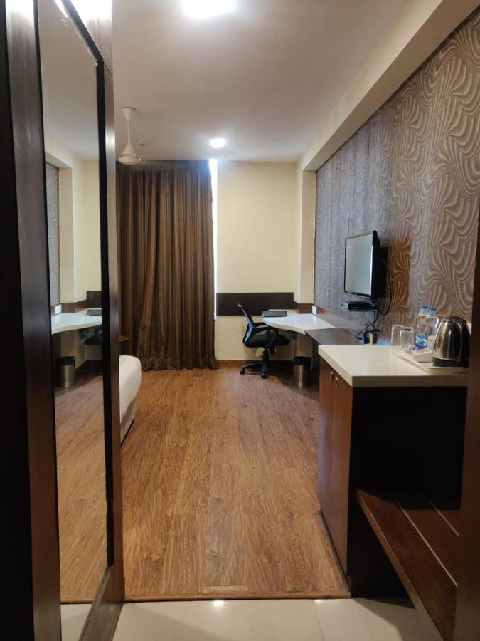 Hotel Casaya Inn Chinhat Εξωτερικό φωτογραφία