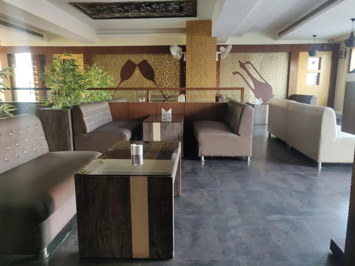 Hotel Casaya Inn Chinhat Εξωτερικό φωτογραφία