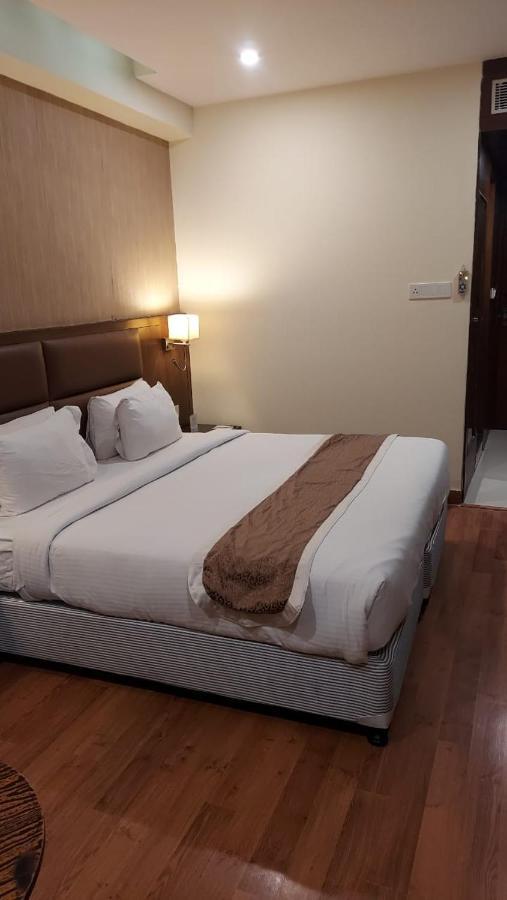 Hotel Casaya Inn Chinhat Εξωτερικό φωτογραφία