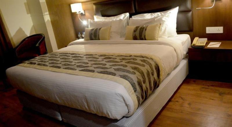 Hotel Casaya Inn Chinhat Εξωτερικό φωτογραφία