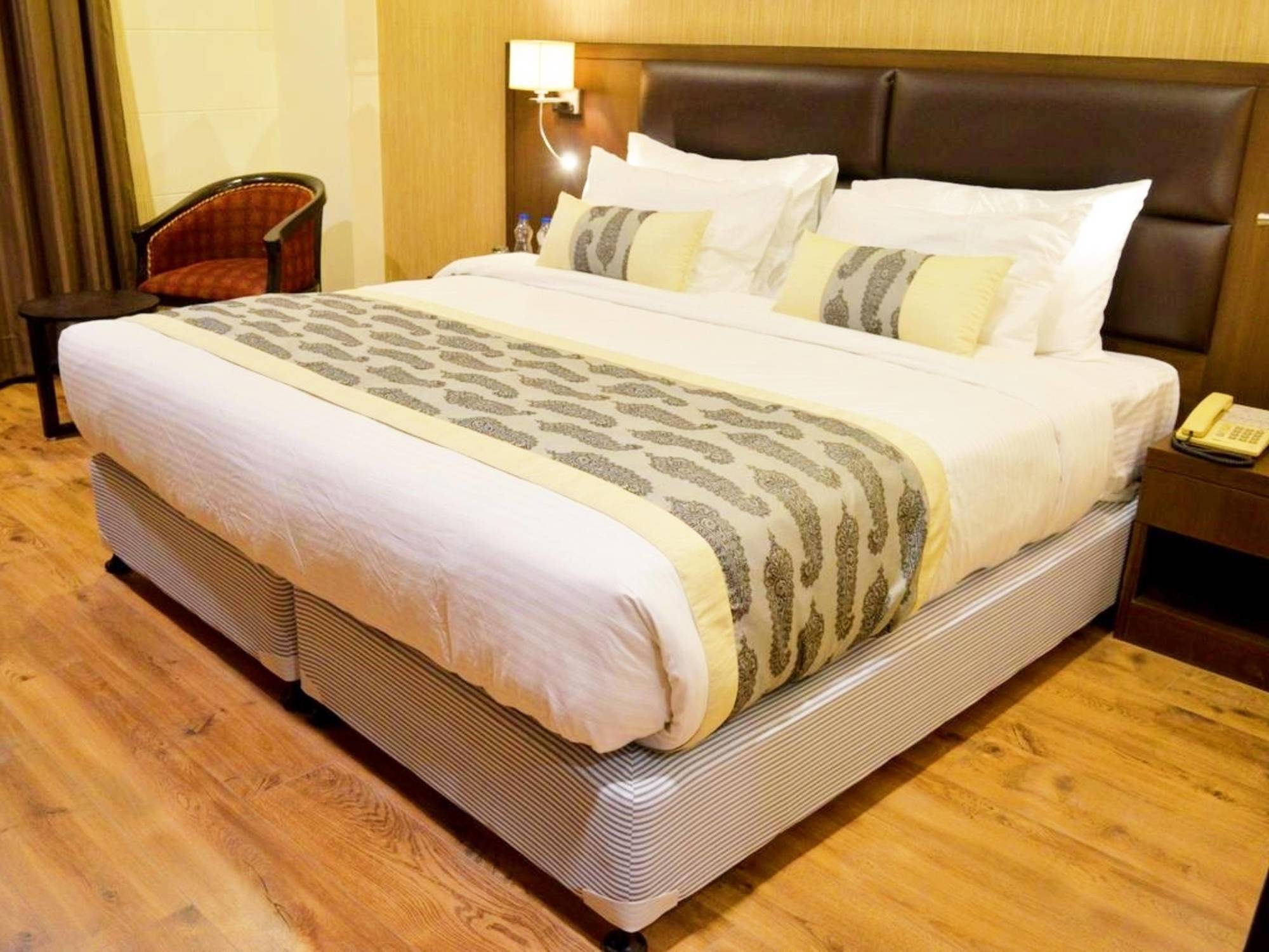 Hotel Casaya Inn Chinhat Εξωτερικό φωτογραφία