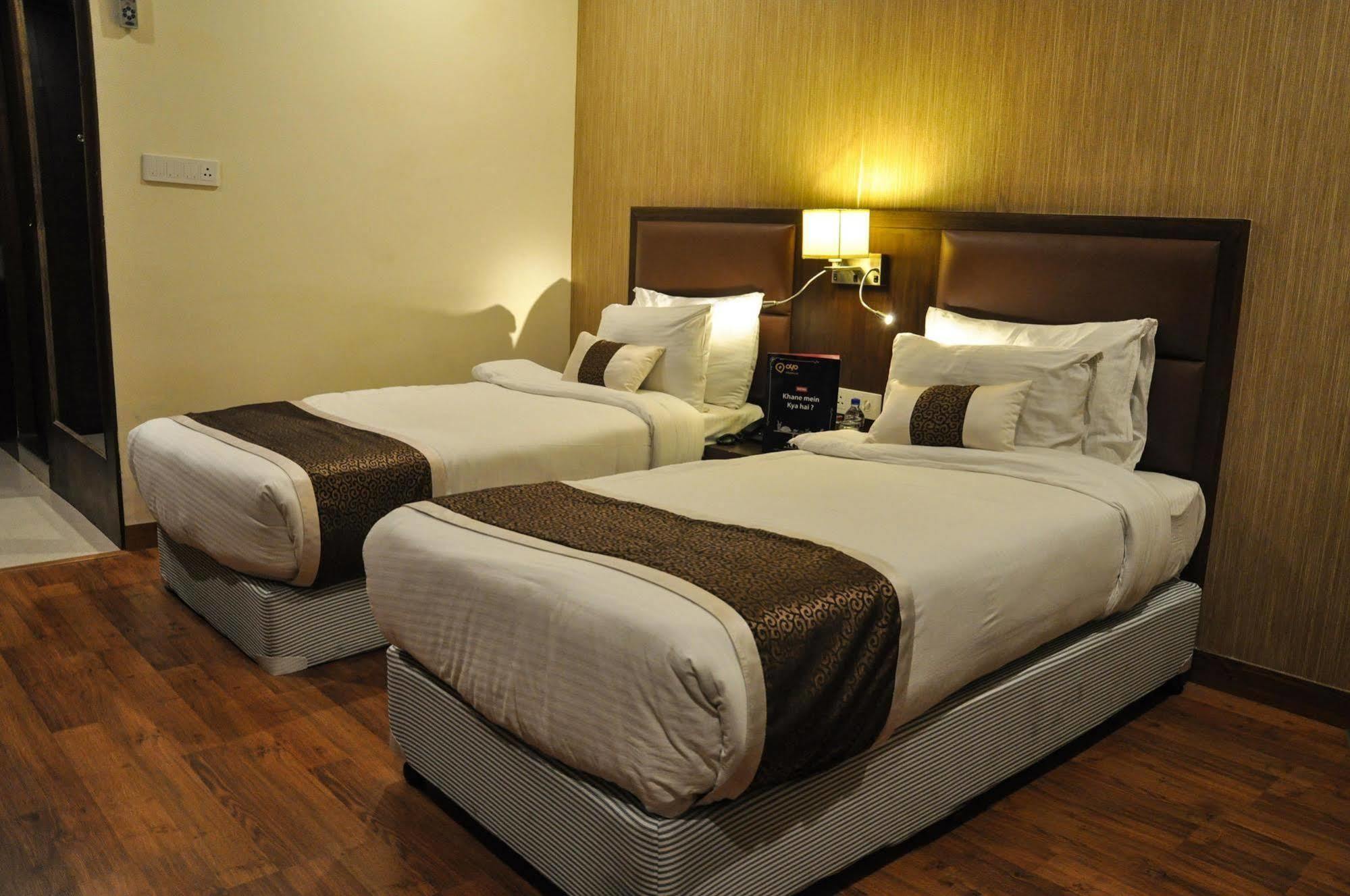 Hotel Casaya Inn Chinhat Εξωτερικό φωτογραφία